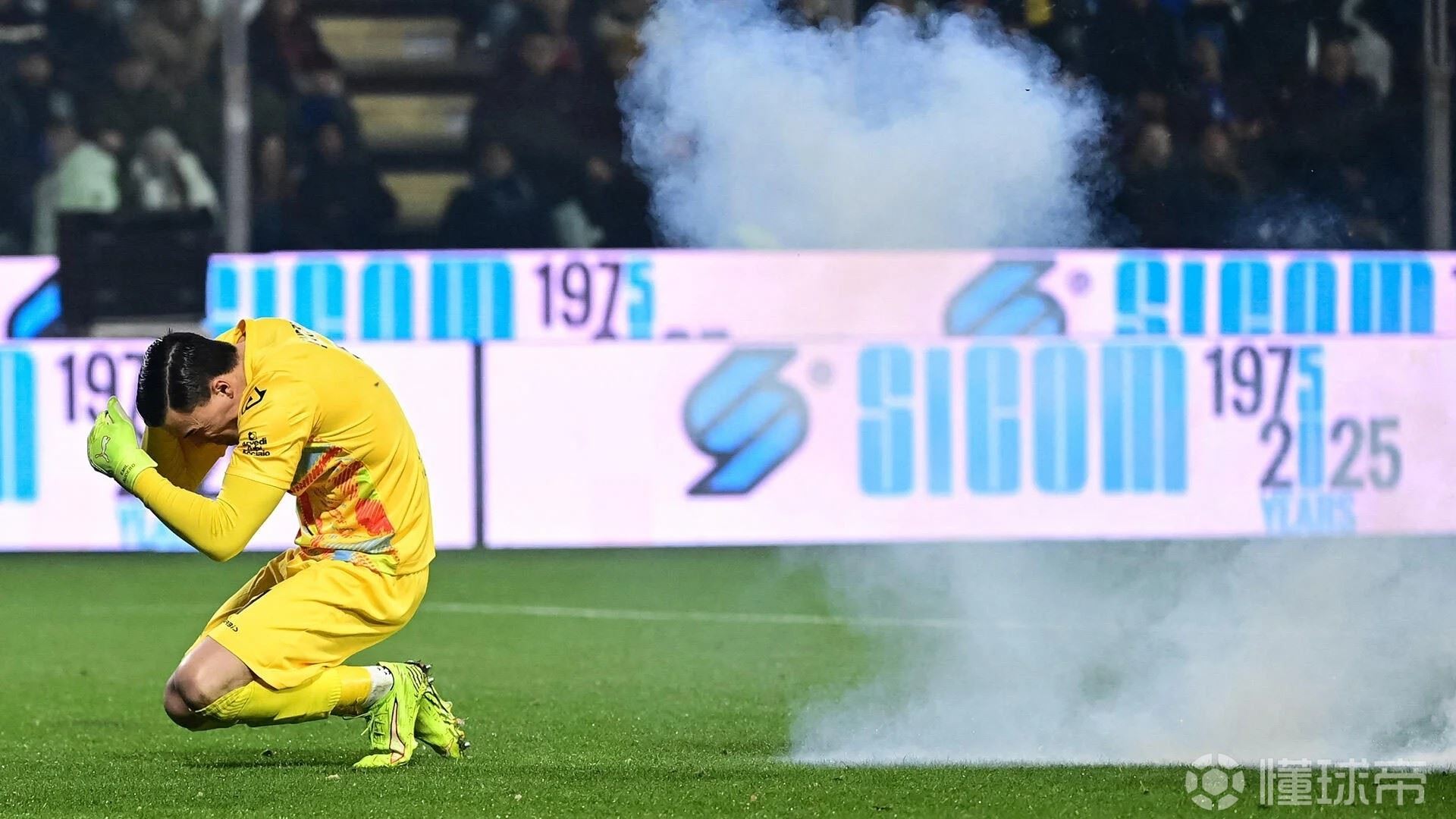 圣马力诺国米球迷俱乐部：向奥代罗投掷烟花的成员将会被开除